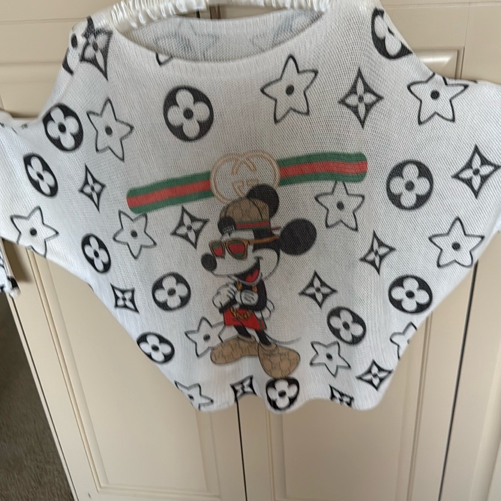 Fun funky quality Mickey light cotton knit.